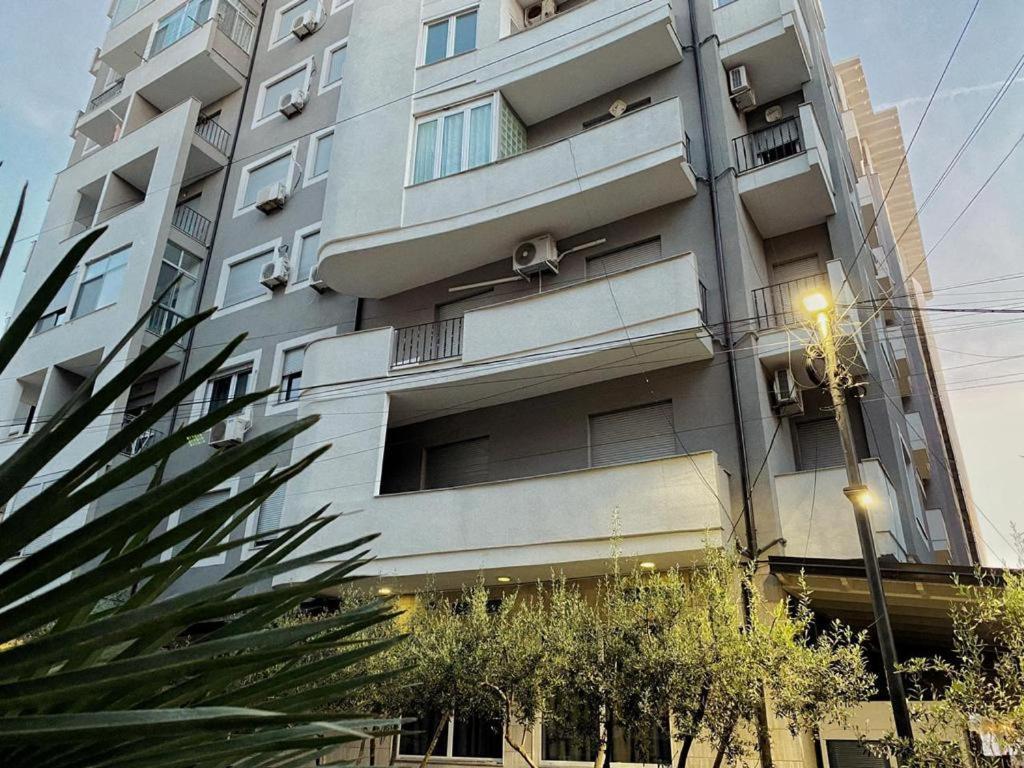 Lunasol Seaside Apartments ドゥラス エクステリア 写真
