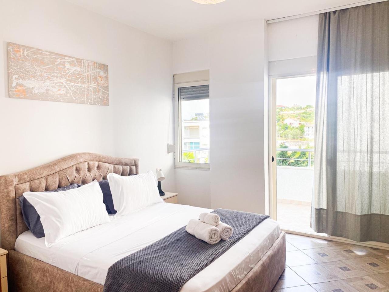 Lunasol Seaside Apartments ドゥラス エクステリア 写真