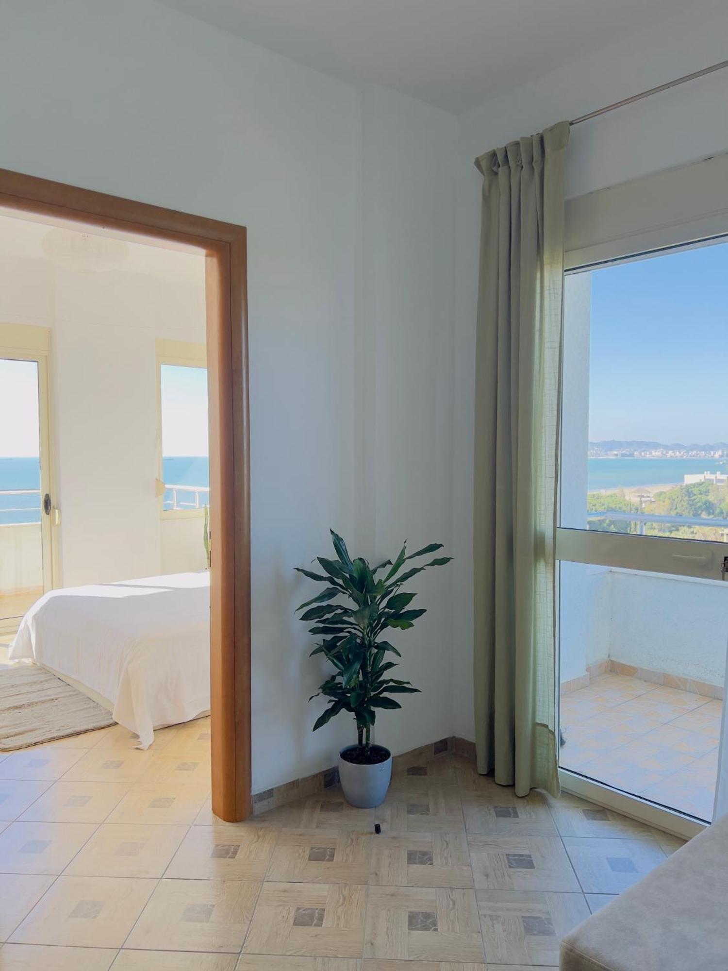 Lunasol Seaside Apartments ドゥラス エクステリア 写真